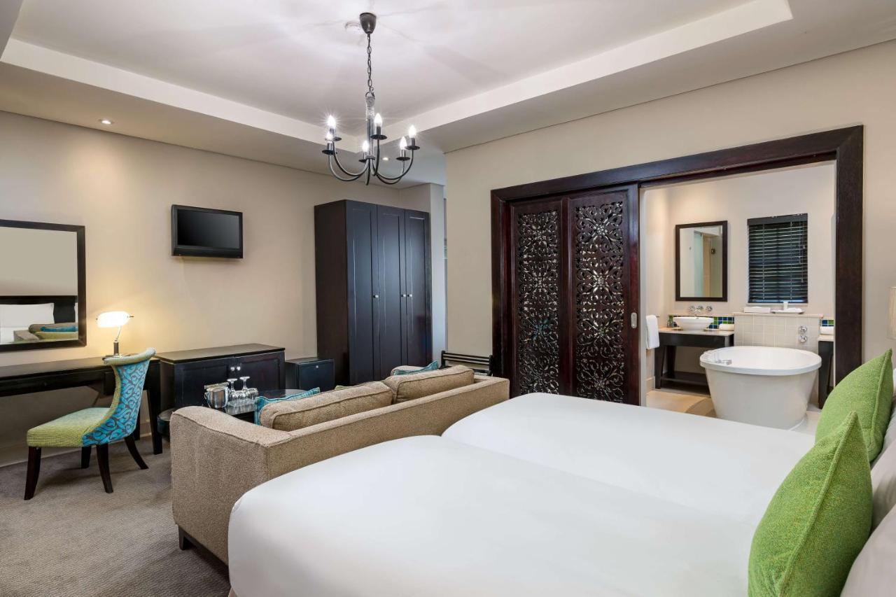 Mount Grace Hotel & Spa Magaliesburg Luaran gambar A room at the hotel