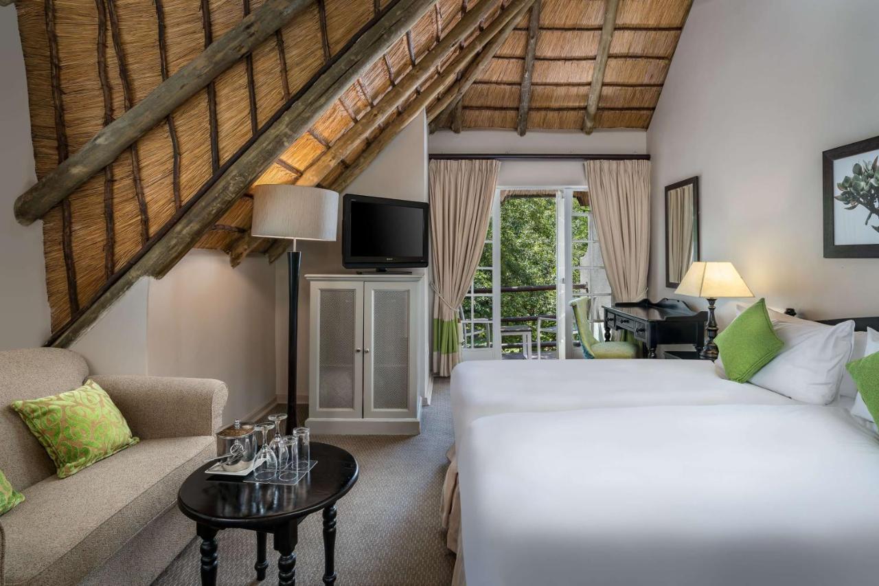 Mount Grace Hotel & Spa Magaliesburg Luaran gambar A room at the hotel