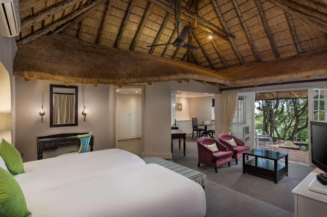 Mount Grace Hotel & Spa Magaliesburg Luaran gambar A suite at the Cape of Good Hope